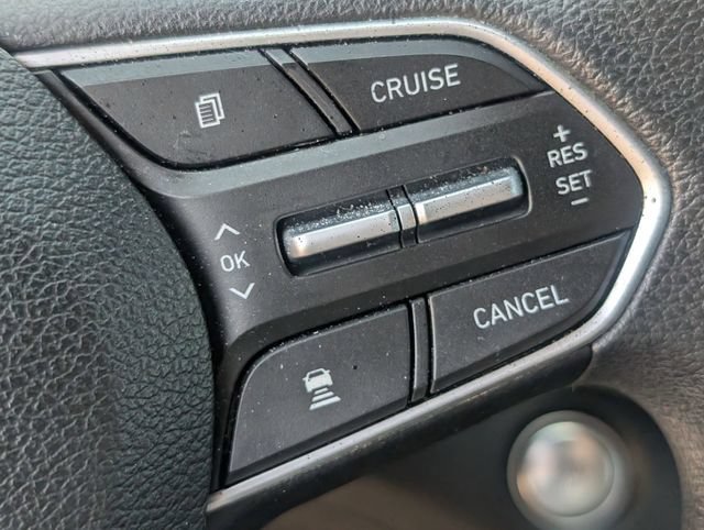 Used 2020 Hyundai Santa Fe SEL FWD image 16