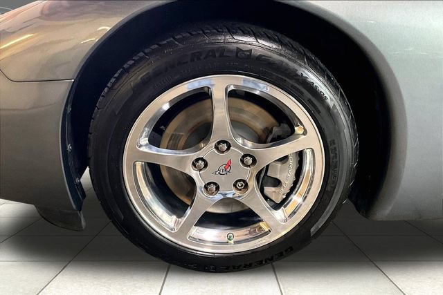 Used 2003 Chevrolet Corvette Convertible w/ Preferred Equipment Group1 RWD image 9