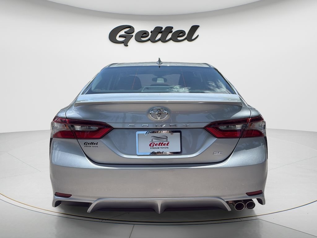 Used 2024 Toyota Camry SE w/ Cold Weather Package FWD image 6