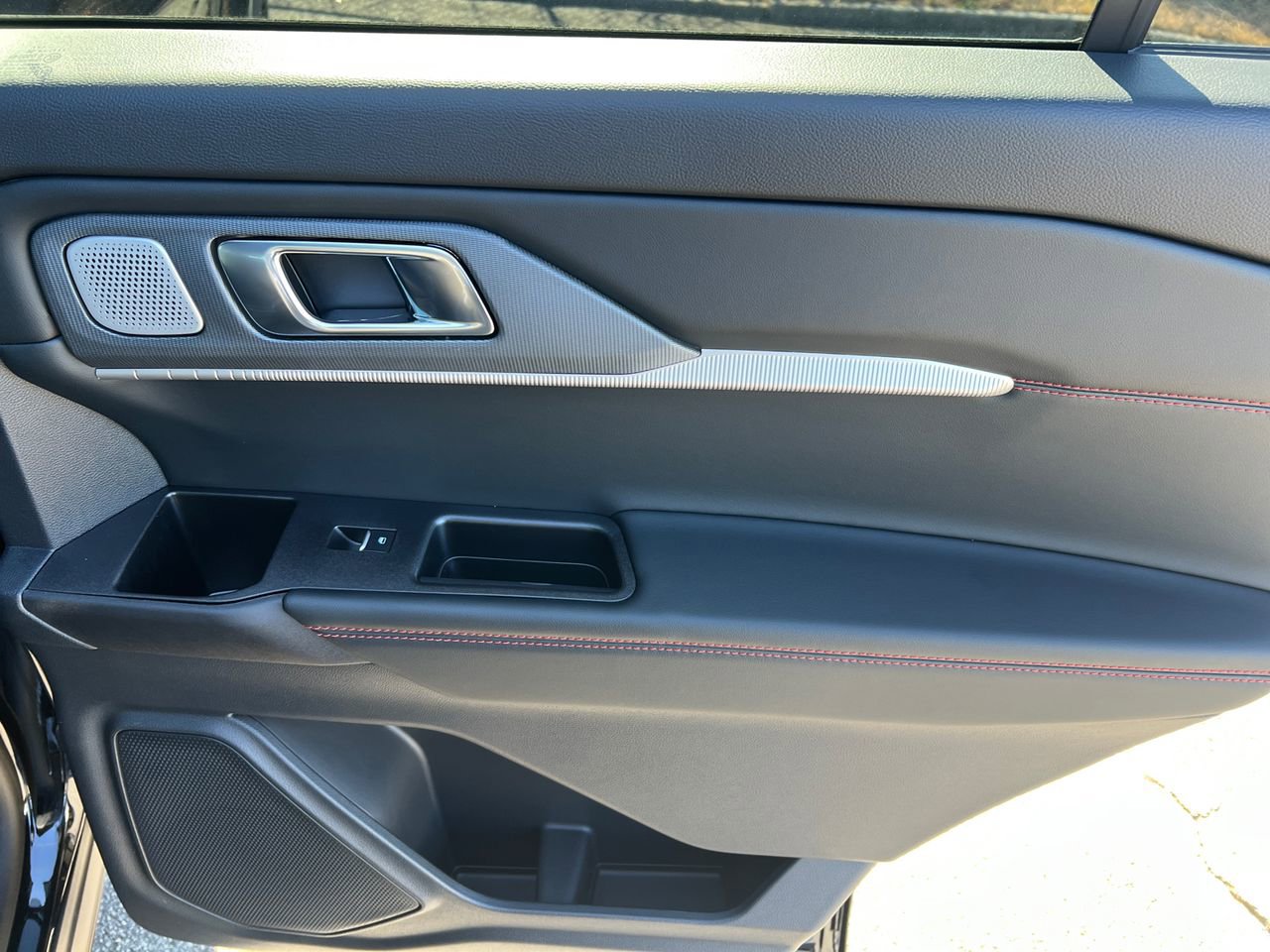 New 2026 Ford Explorer ST w/ Sun And Sound Package image 43