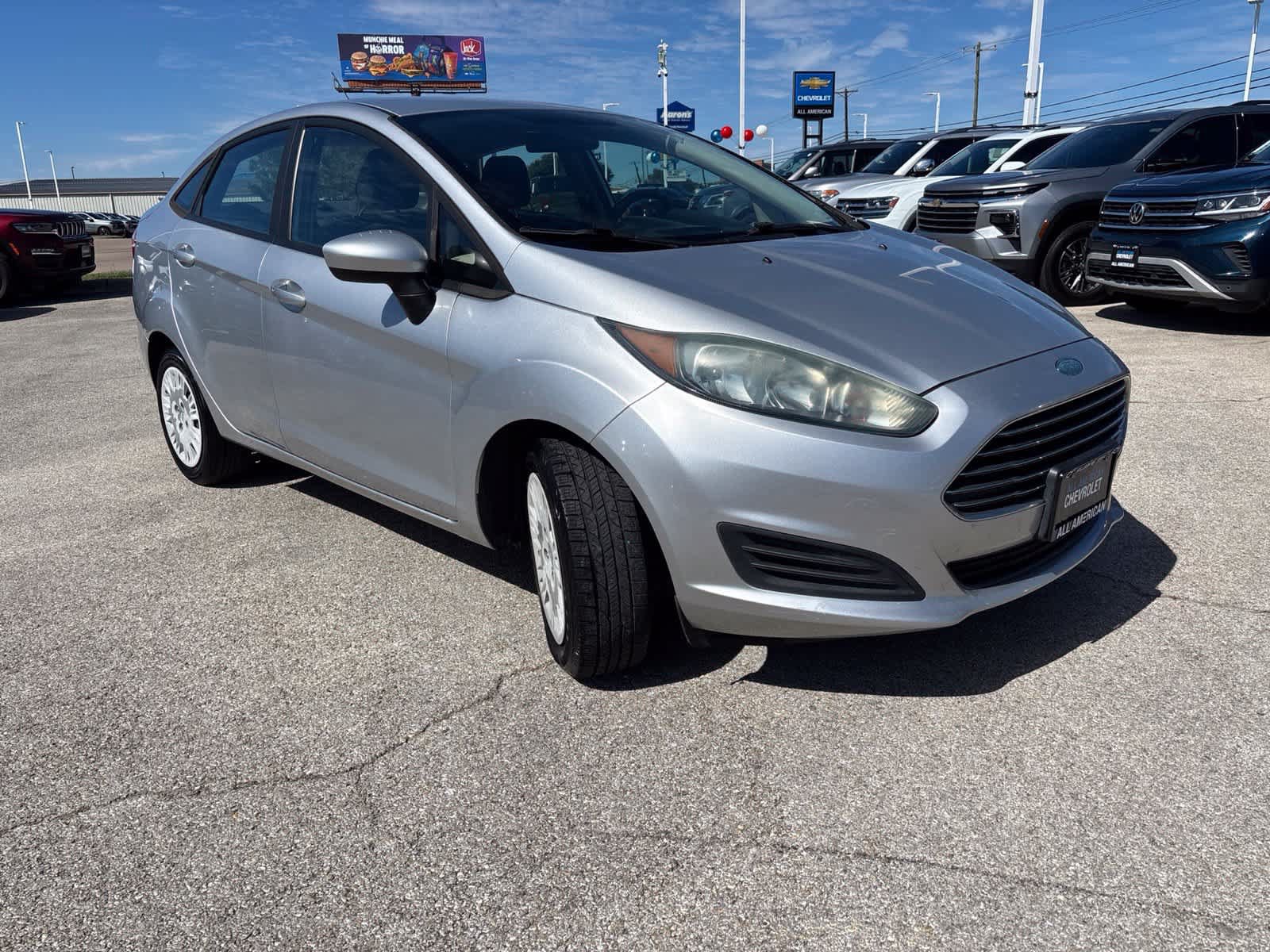 Used 2018 Ford Fiesta S FWD image 3