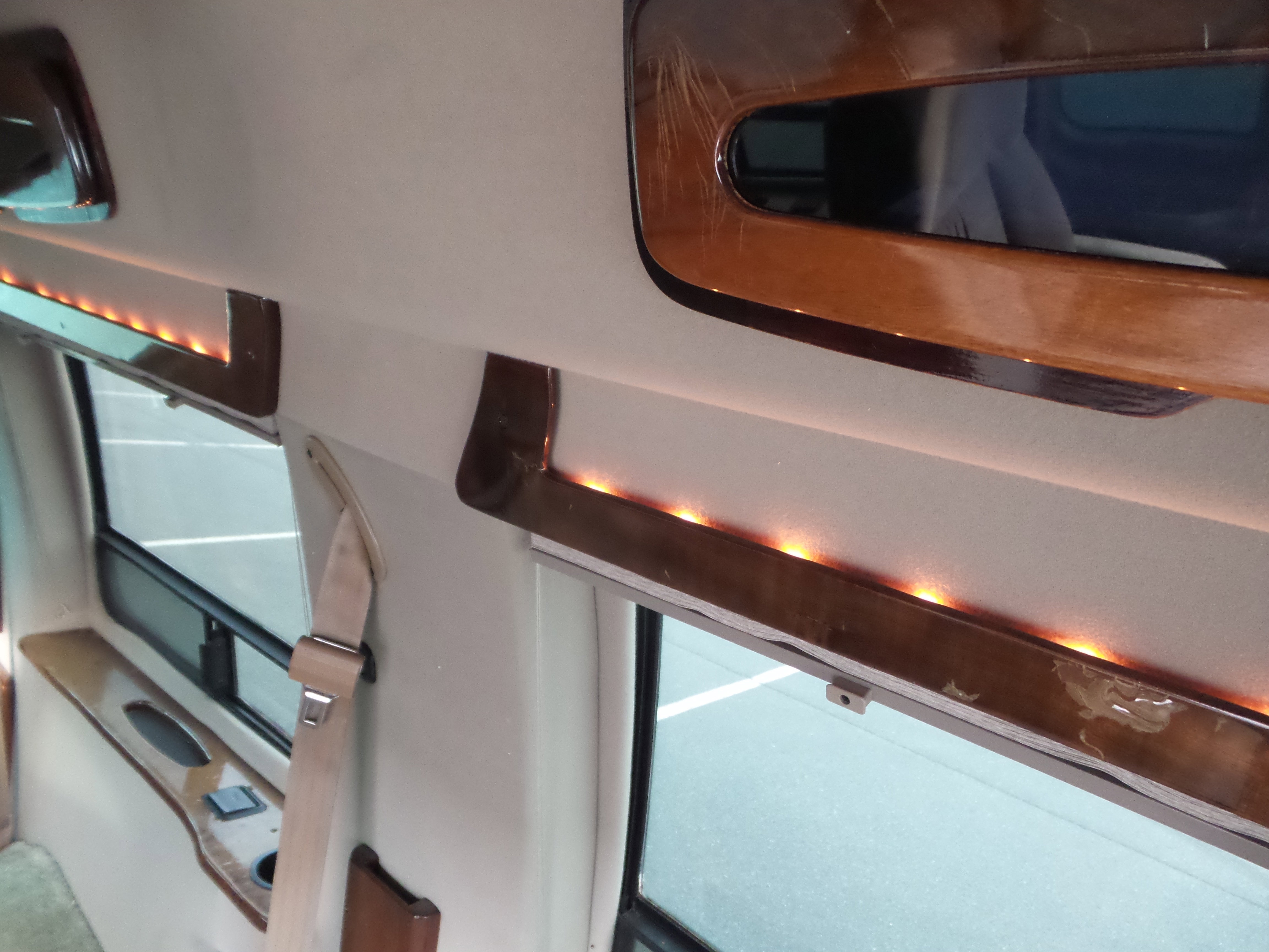 Used 2000 Ford E-150 and Econoline 150 RWD image 84