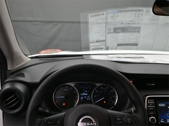Used 2025 Nissan Kicks Play S image 16