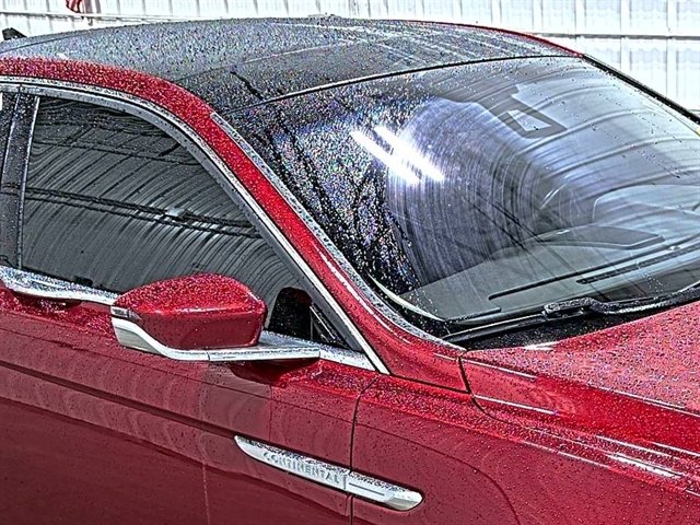 Used 2019 Lincoln Continental Reserve image 7