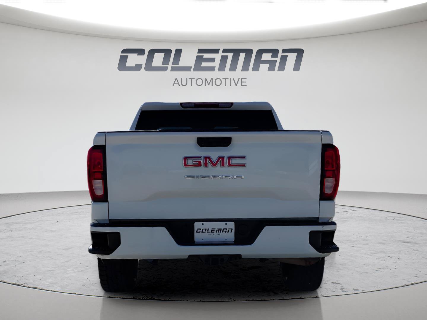 Used 2024 GMC Sierra 1500 Pro w/ Graphite Edition AWD/4WD image 8