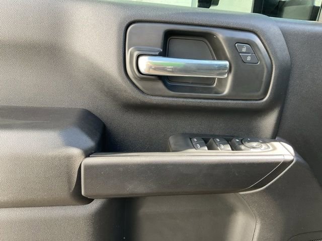 Used 2025 Chevrolet Silverado 2500 Custom w/ Custom Value Package image 30