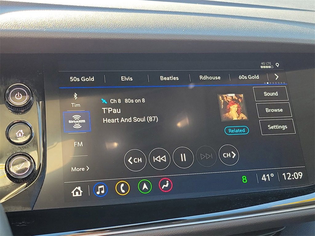 Used 2022 Buick Envision Avenir w/ Technology Package II image 29