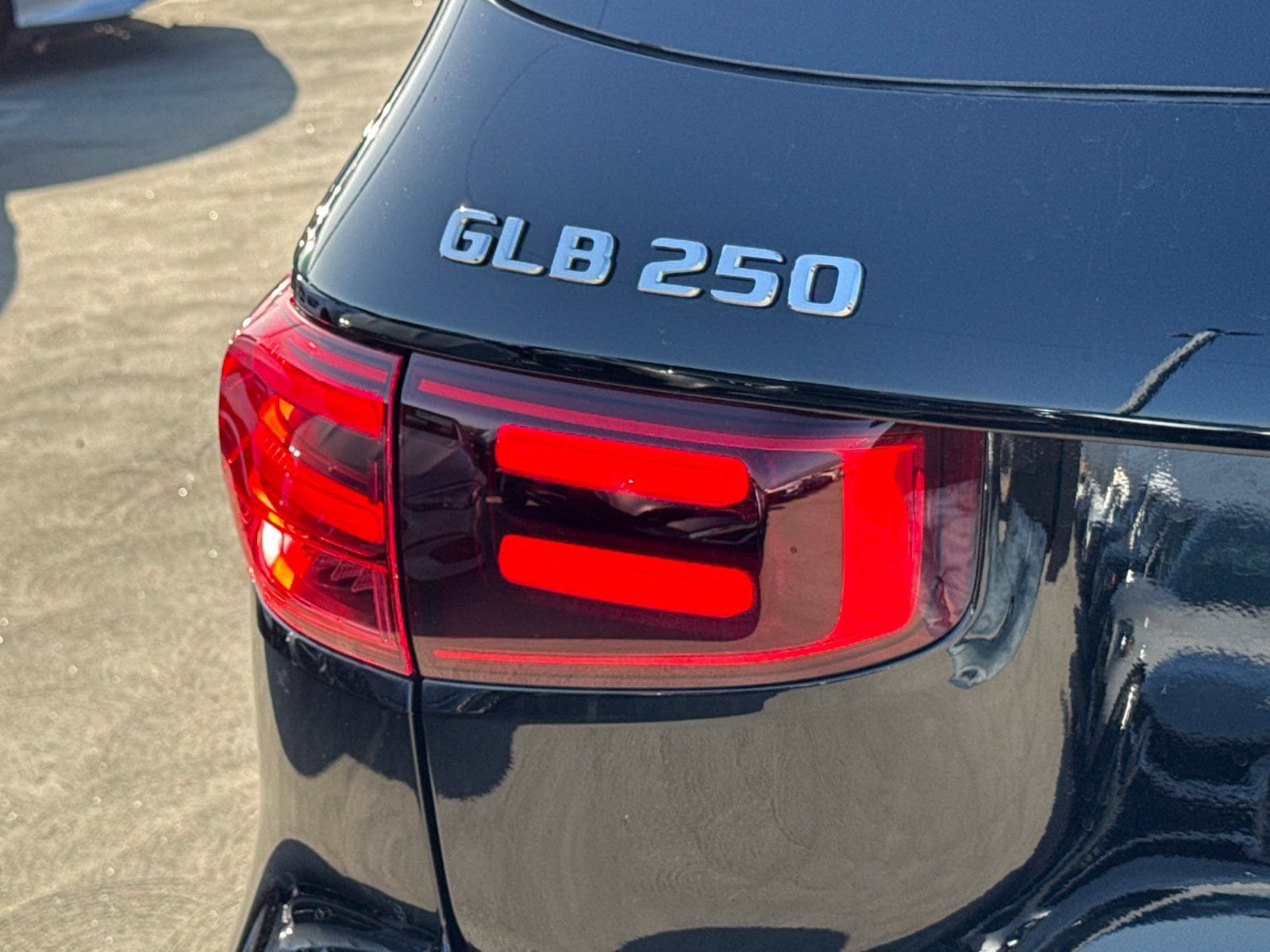 New 2026 Mercedes-Benz GLB 250 4MATIC image 13