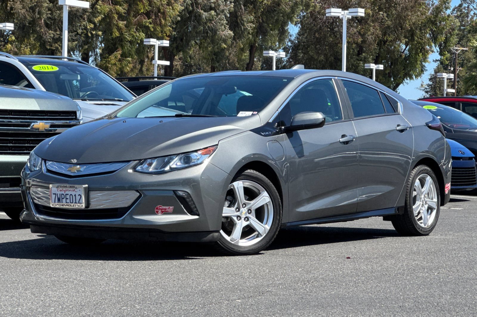 Used 2017 Chevrolet Volt LT FWD image 9