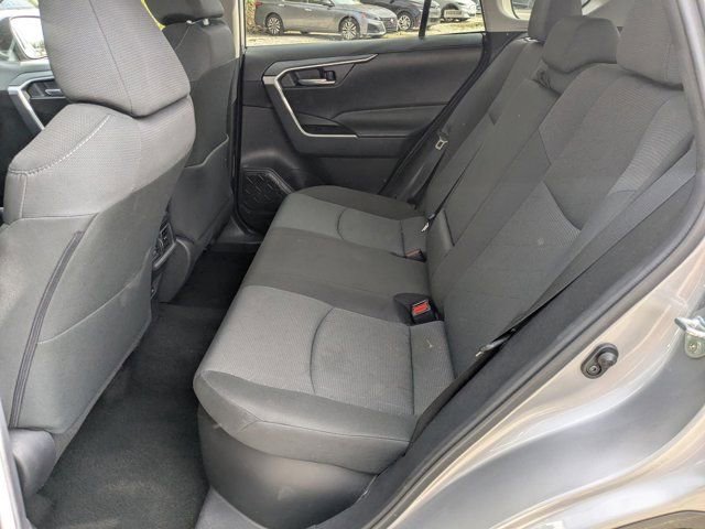 Used 2025 Toyota RAV4 XLE image 25