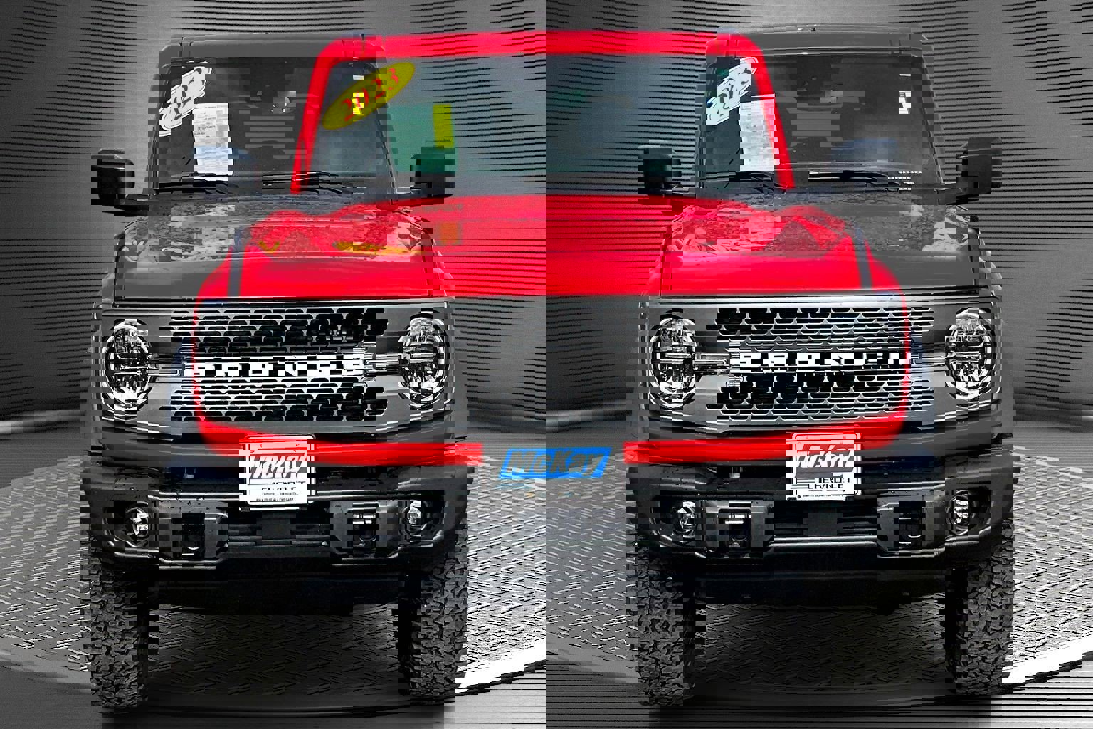 Used 2023 Ford Bronco Badlands image 2