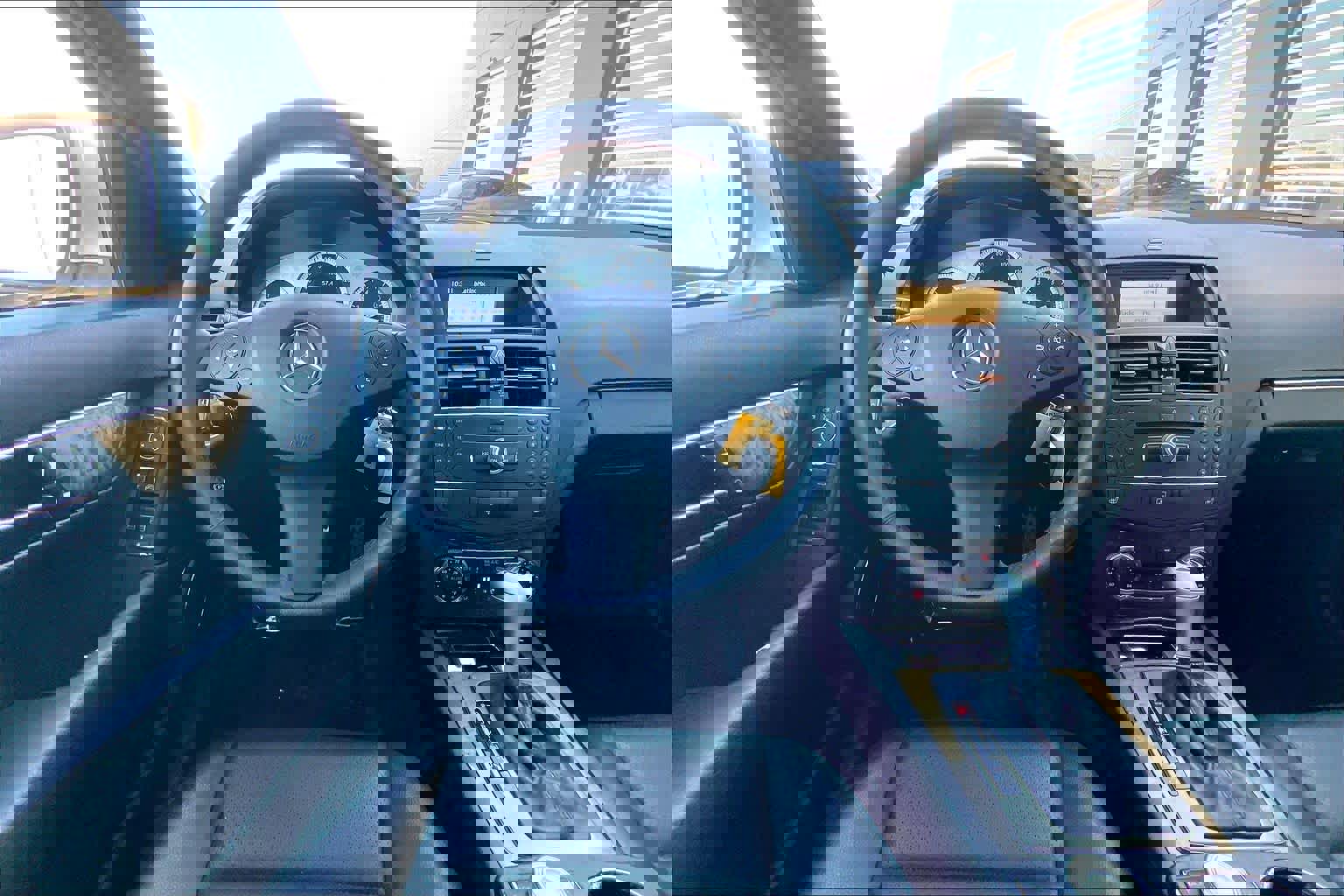 Used 2008 Mercedes-Benz C 350 Sport image 6