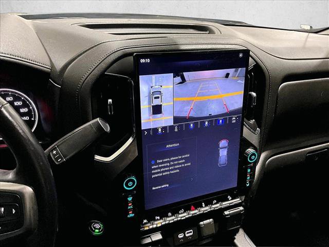 Used 2022 Chevrolet Silverado 1500 LTZ w/ LTZ Premium Package AWD/4WD image 23