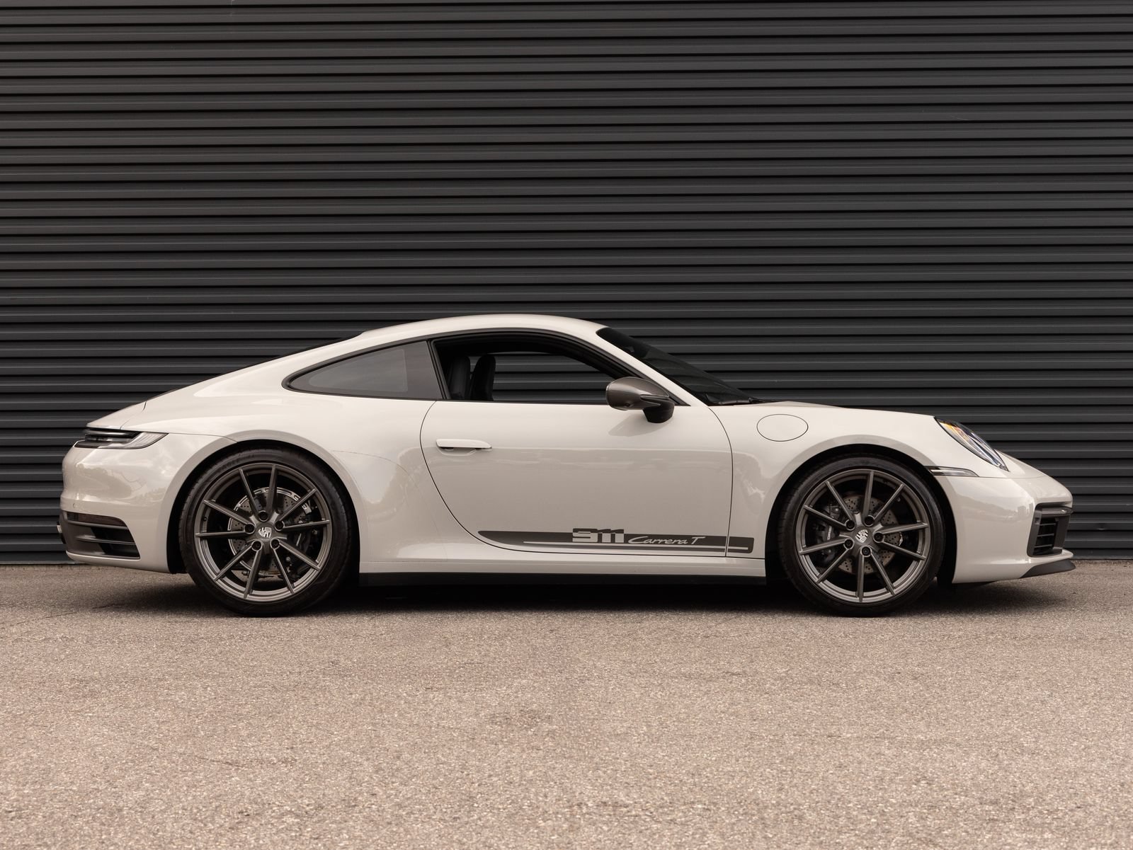 Certified 2024 Porsche 911 Carrera T RWD image 8