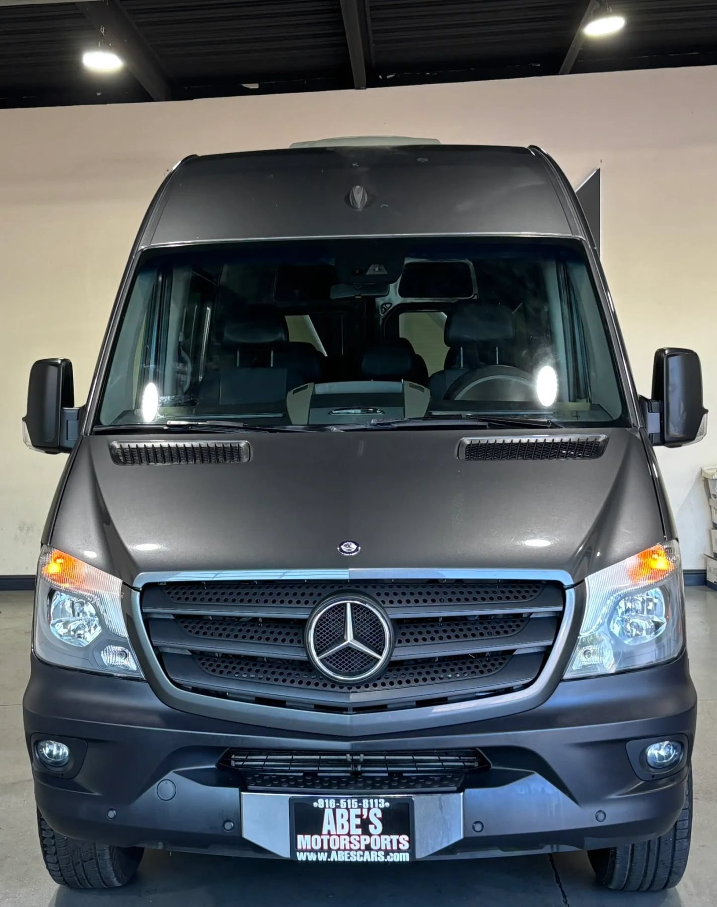 Used 2014 Mercedes-Benz Sprinter 2500 image 2