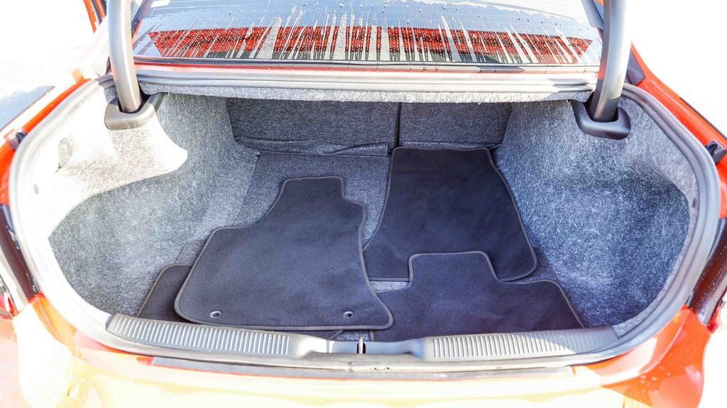 Used 2023 Dodge Charger SRT Hellcat image 31