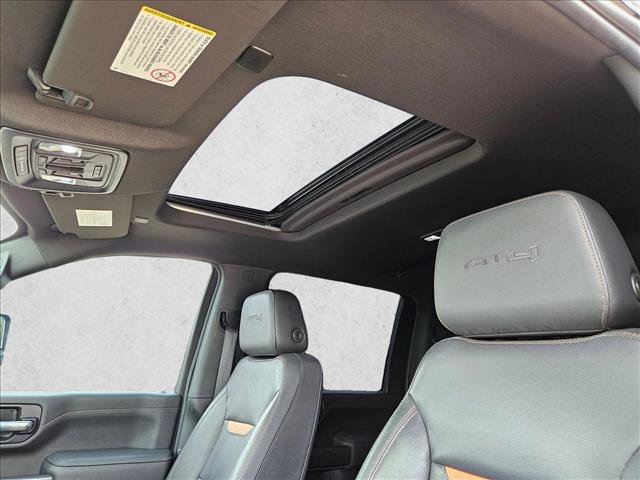 Used 2022 GMC Sierra 2500 AT4 w/ AT4 Premium Plus Package AWD/4WD image 16