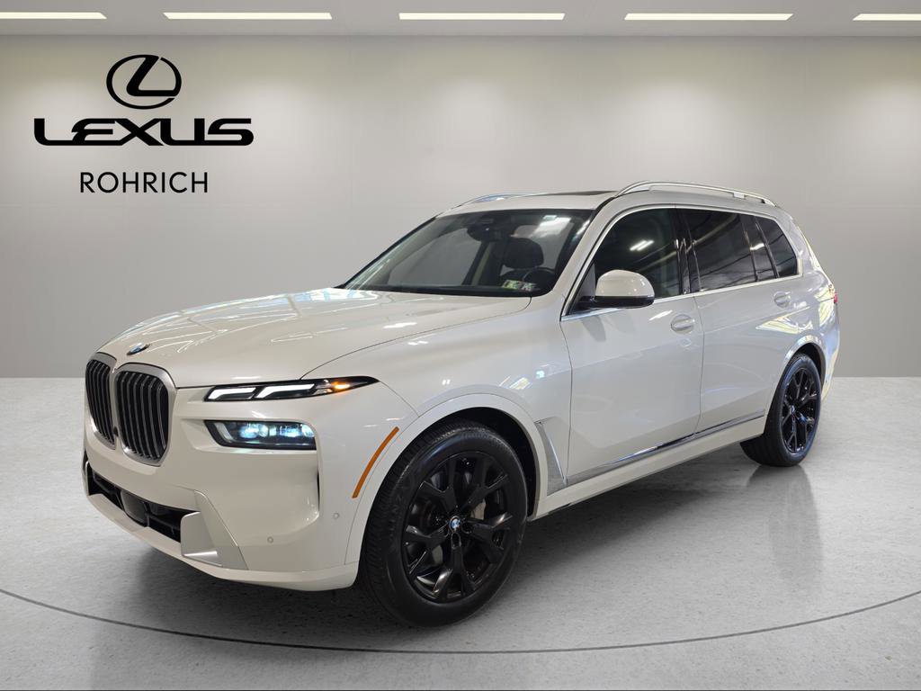 Used 2023 BMW X7 xDrive40i w/ Premium Package image 1