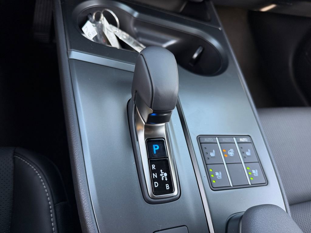 New 2026 Lexus UX 300h AWD image 21