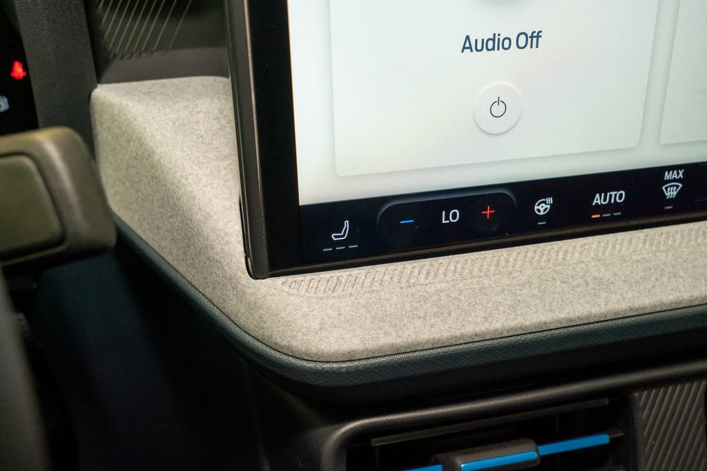 Used 2025 Ford Maverick XLT w/ XLT Luxury Package image 14