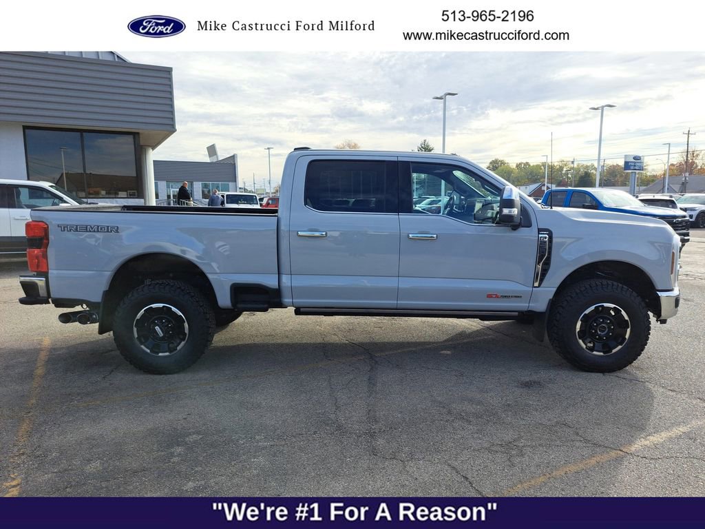 Used 2025 Ford F250 Lariat w/ Tremor Off-Road Package image 6
