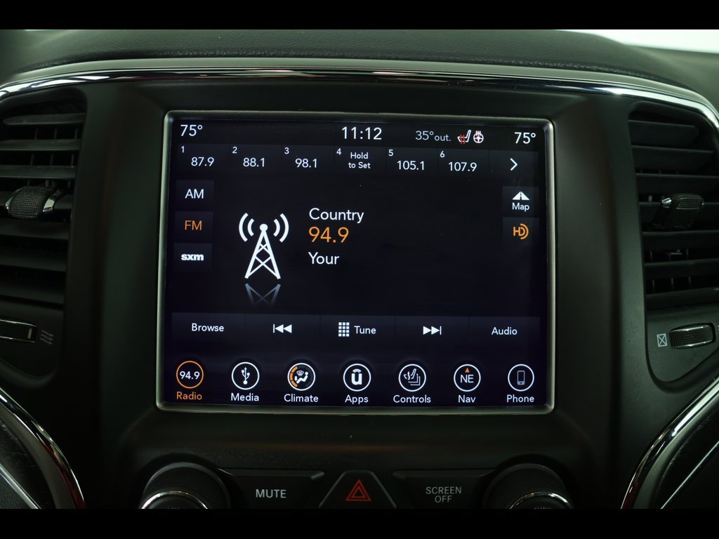 Used 2018 Jeep Grand Cherokee Limited image 16