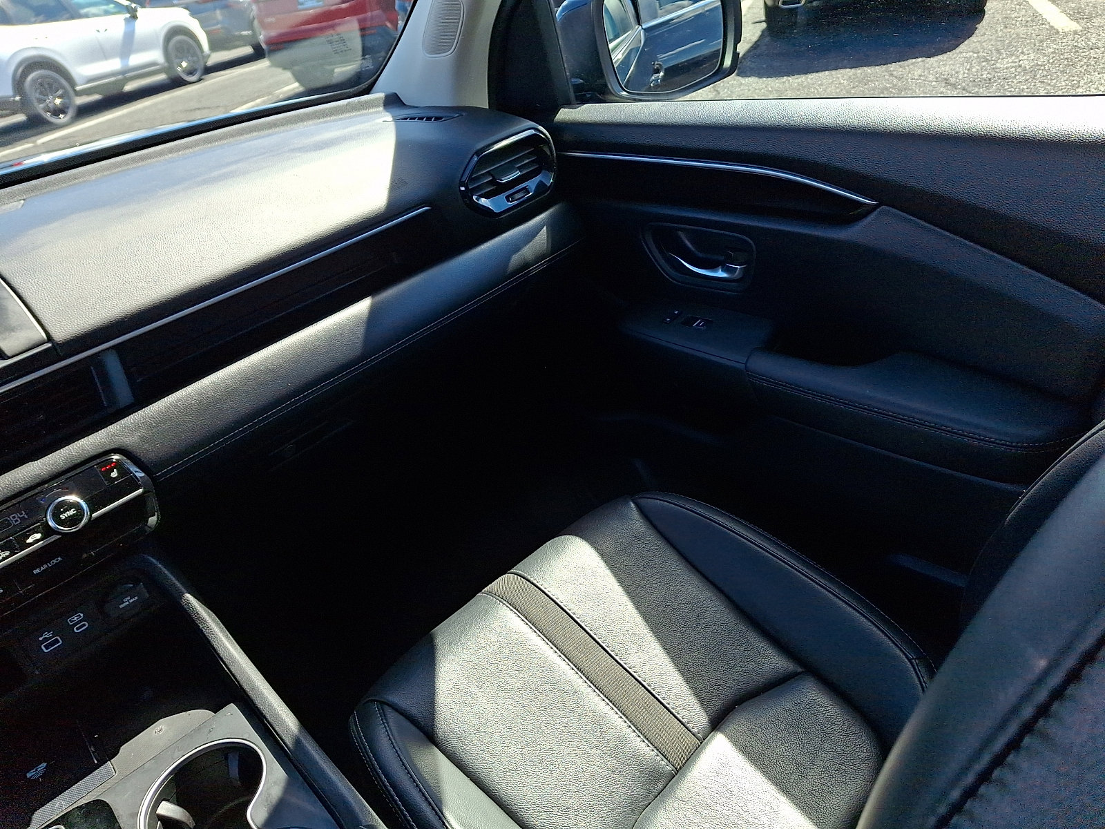 Used 2025 Honda Pilot EX-L image 12