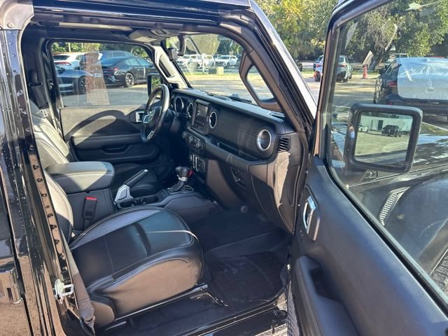 Used 2022 Jeep Wrangler Unlimited Sahara AWD/4WD image 9