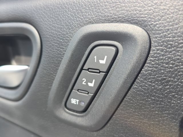 Used 2025 Honda Pilot Touring image 28