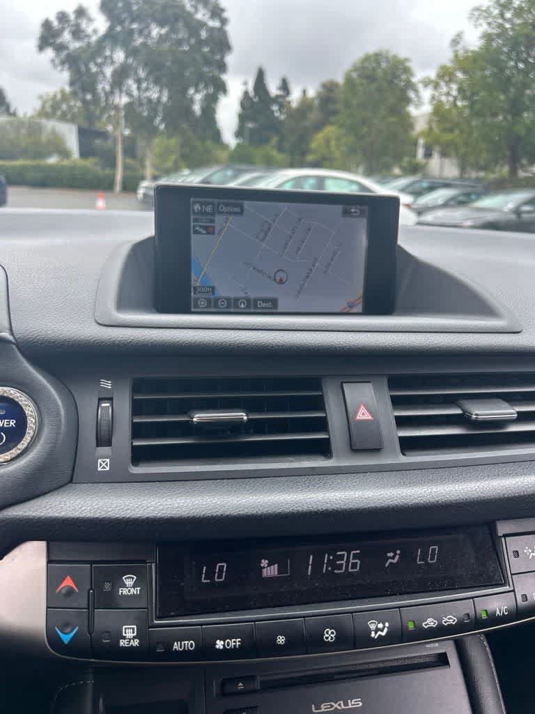 Used 2016 Lexus CT 200h w/ Navigation Package FWD image 9