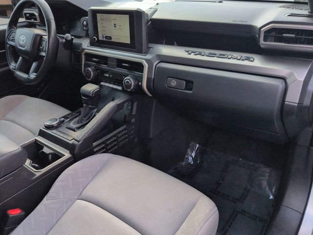 Certified 2024 Toyota Tacoma SR5 AWD/4WD image 32