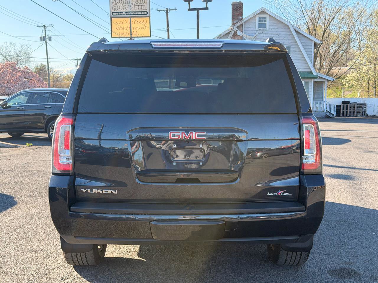 Used 2020 GMC Yukon SLE w/ SLE Value Package AWD/4WD image 6