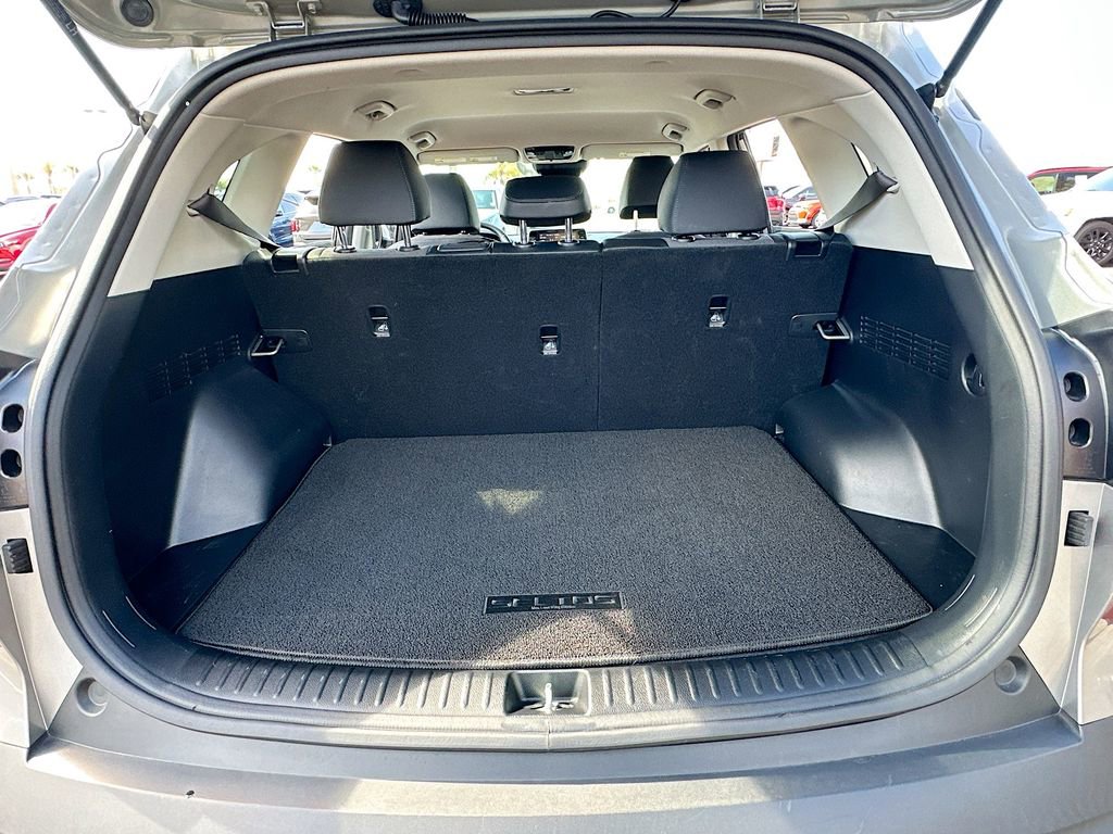 Certified 2023 Kia Seltos S image 24