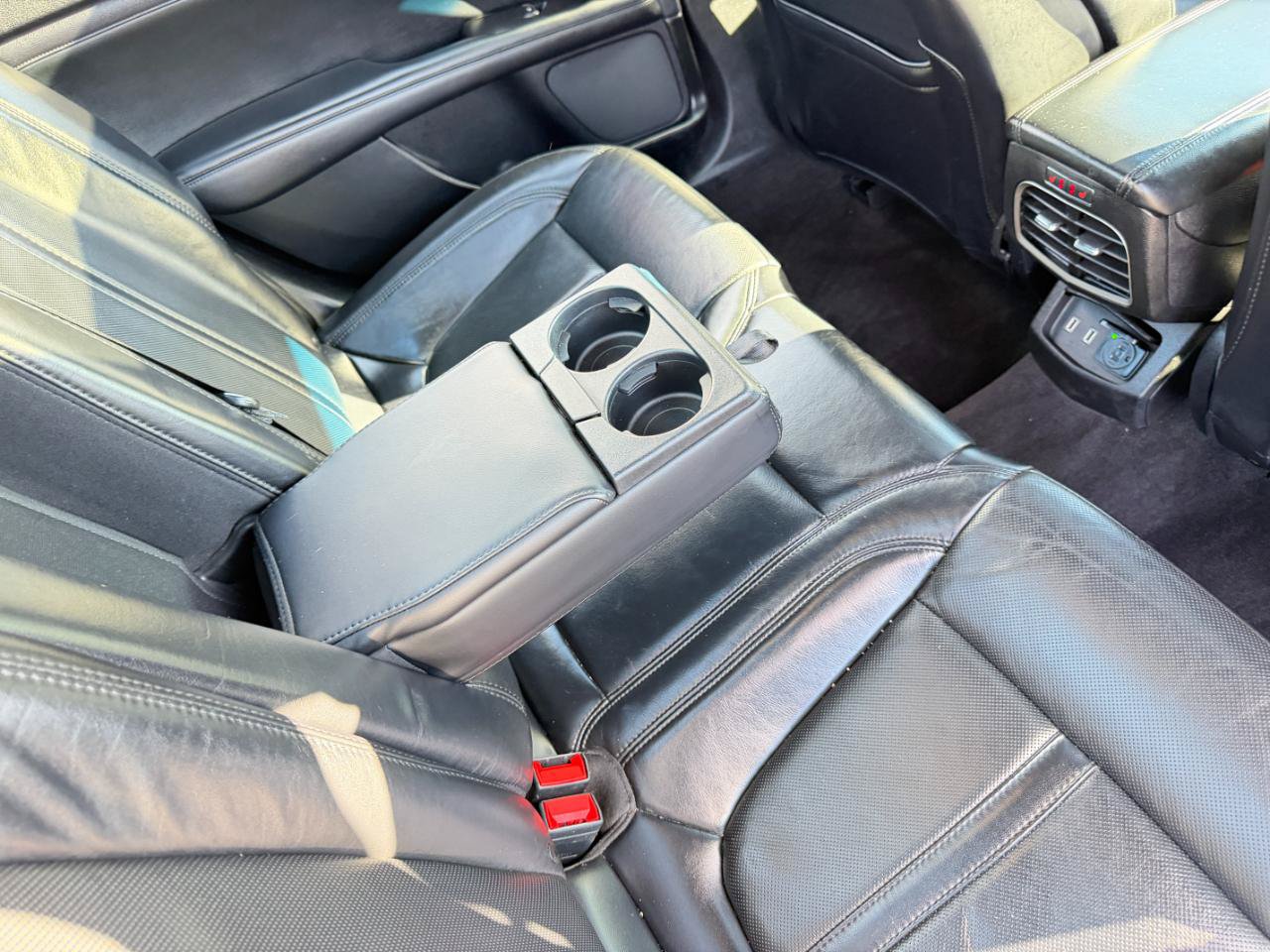 Used 2020 Lincoln MKZ Reserve w/ Monochromatic Package AWD/4WD image 38