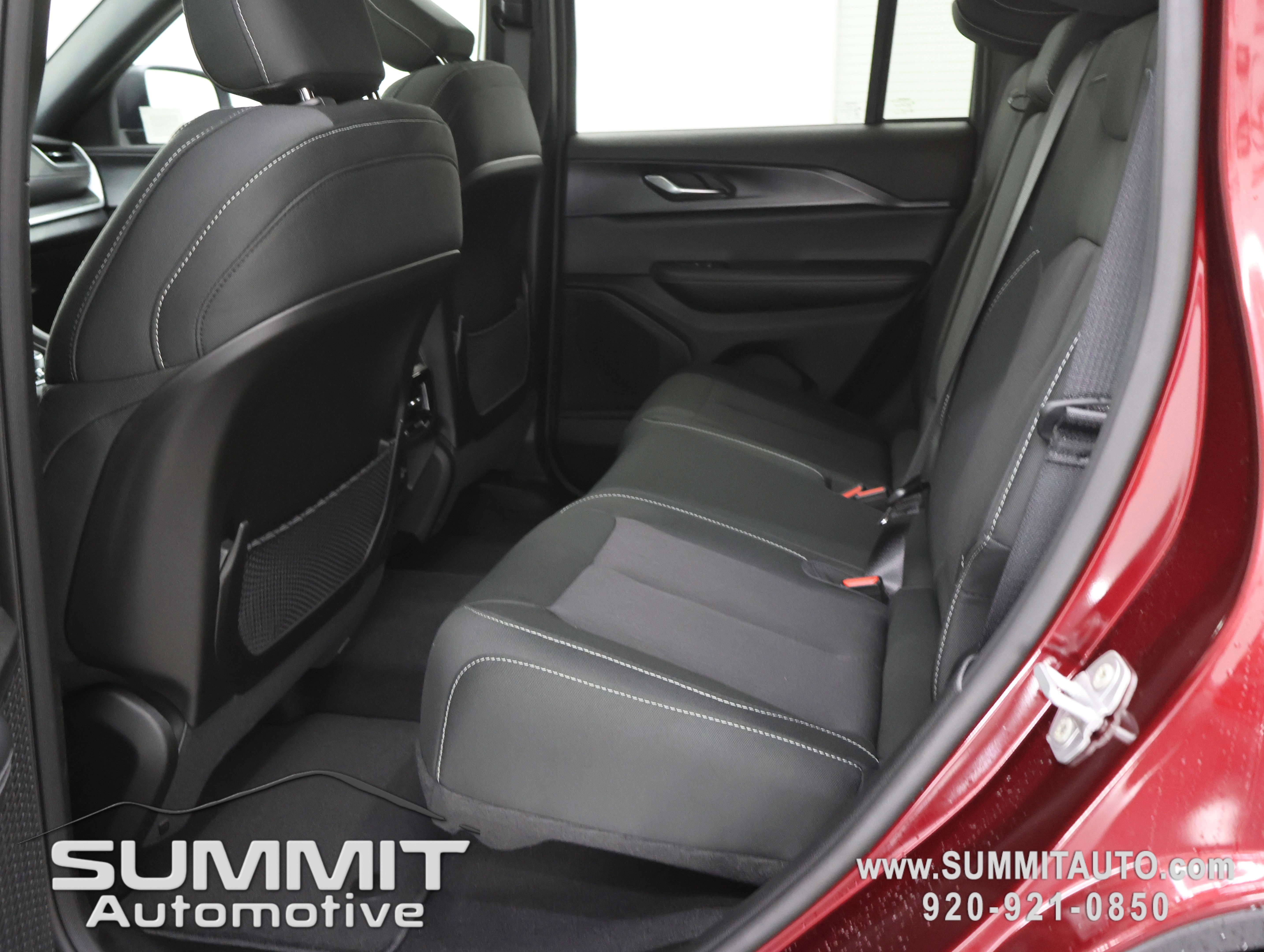 New 2026 Jeep Grand Cherokee Laredo X image 35