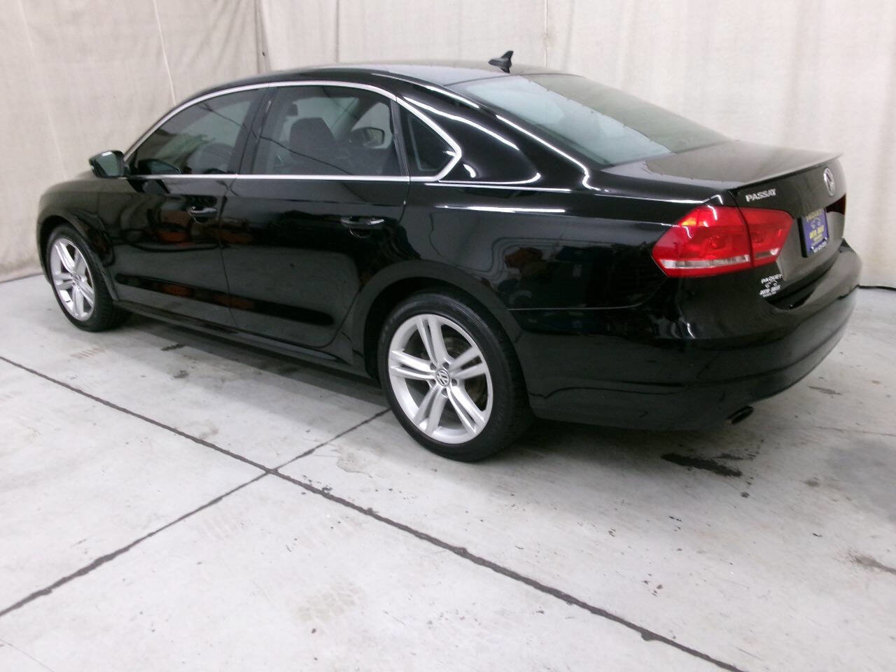 Used 2014 Volkswagen Passat 2.5 SE FWD image 7