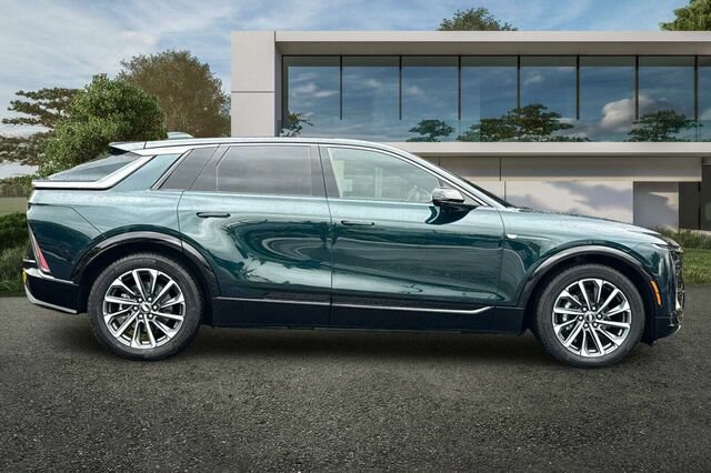 Certified 2024 Cadillac Lyriq Sport w/ LPO, Floor Liner Package AWD/4WD image 3