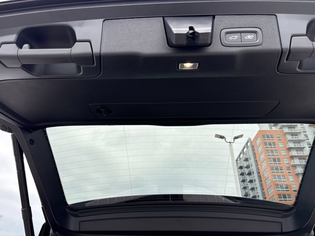 New 2026 Volvo XC60 T8 Ultra AWD/4WD image 21