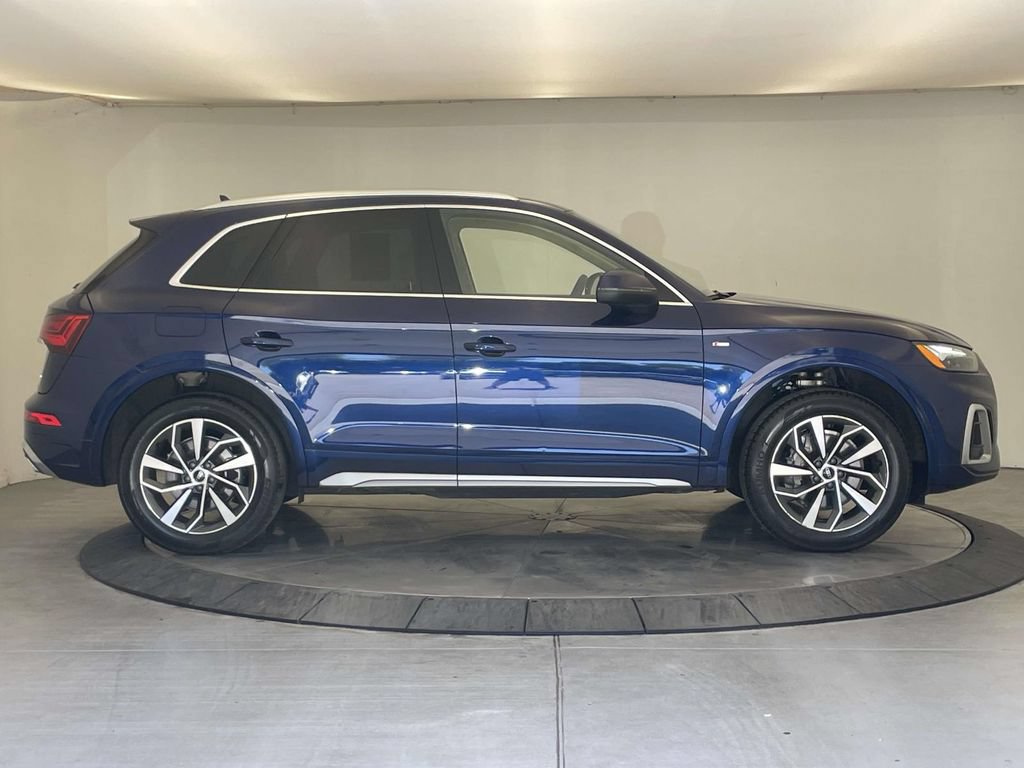 Used 2023 Audi Q5 2.0T Premium Plus w/ Premium Plus Package AWD/4WD image 8