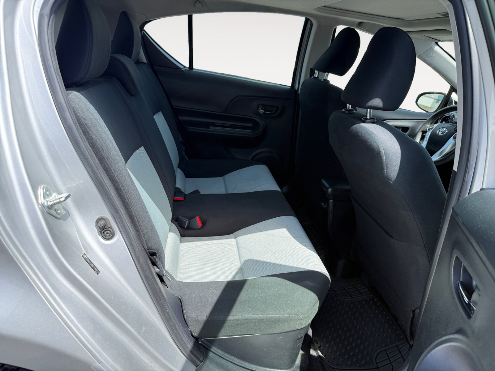 Used 2015 Toyota Prius C Three FWD image 17