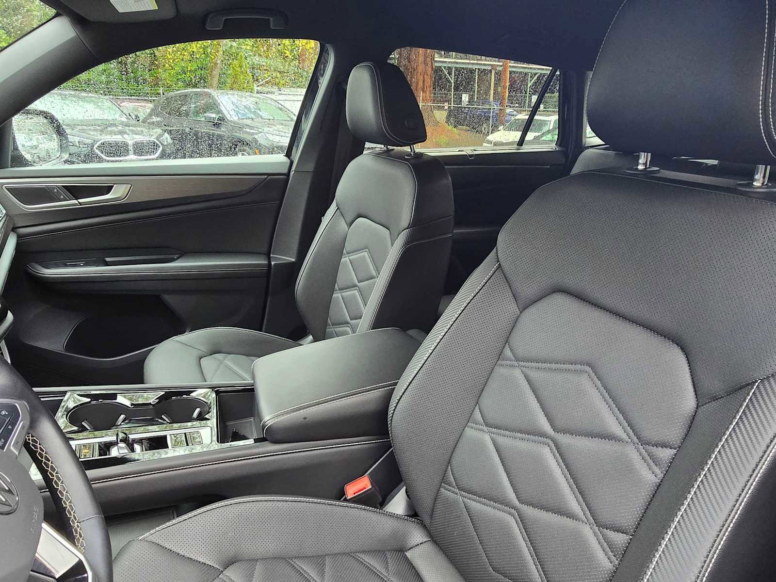 Used 2025 Volkswagen Atlas Cross Sport SE image 21