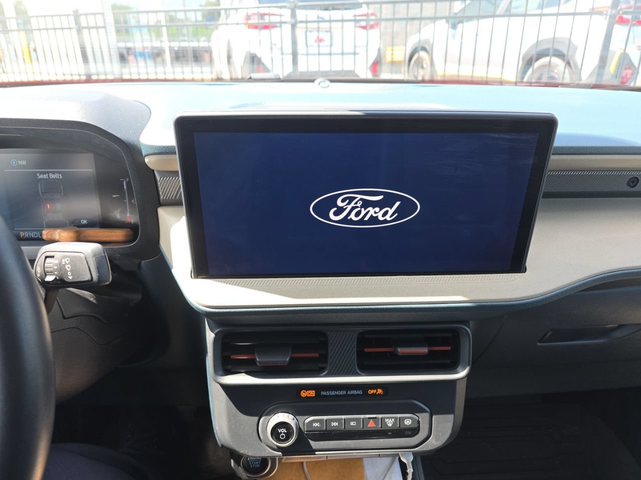 Used 2025 Ford Maverick Lariat AWD/4WD image 4