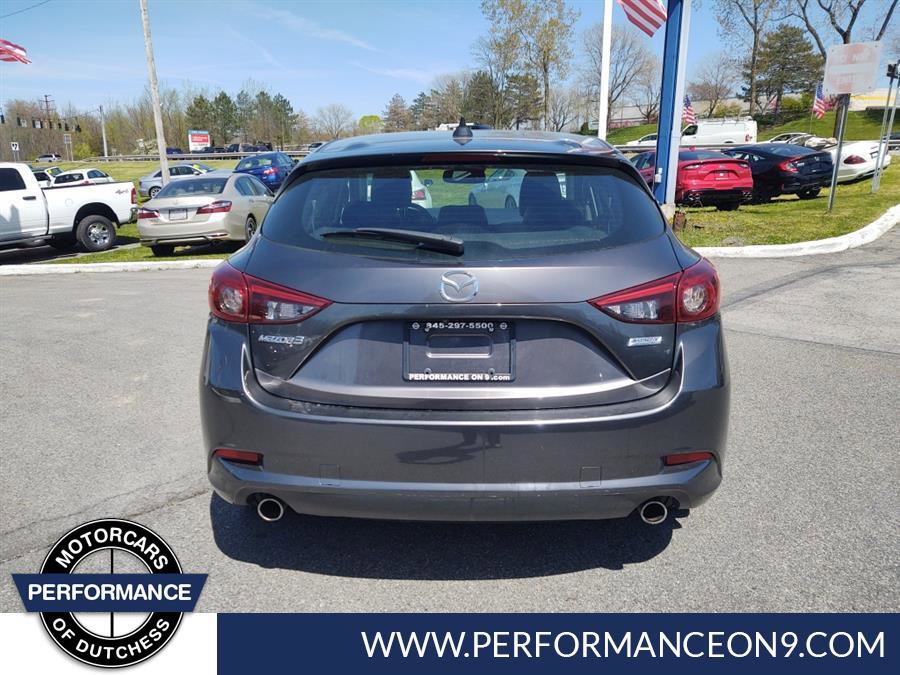 Used 2018 MAZDA MAZDA3 Grand Touring w/ Premium Equipment Package FWD image 4