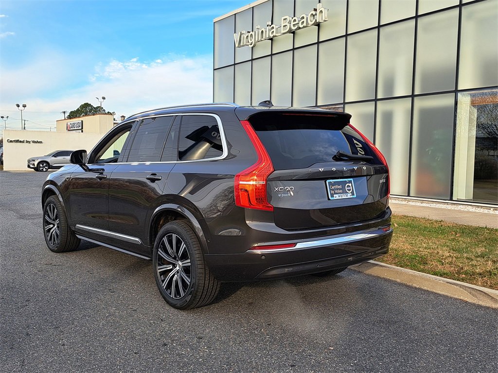 Used 2024 Volvo XC90 B5 Plus w/ Protection Package image 4