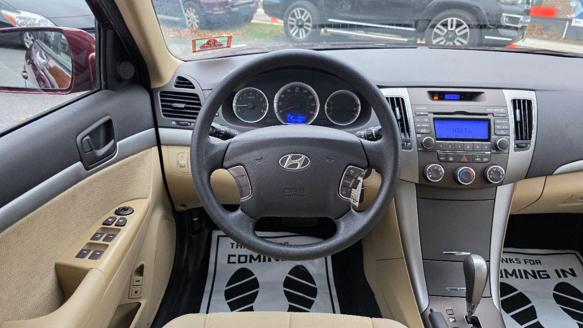 Used 2010 Hyundai Sonata GLS image 14