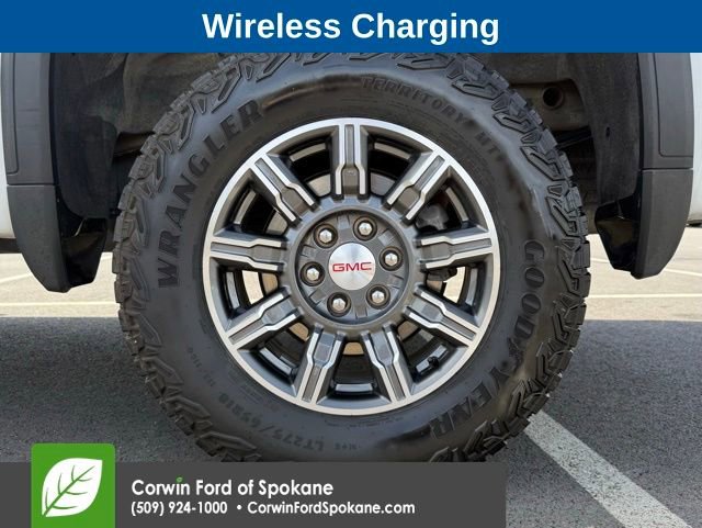 Used 2024 GMC Sierra 1500 AT4 w/ Technology Package AWD/4WD image 8