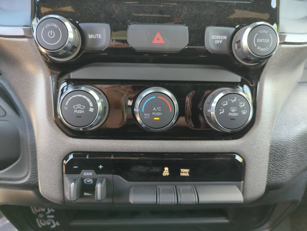 New 2026 RAM 2500 Warlock AWD/4WD image 24