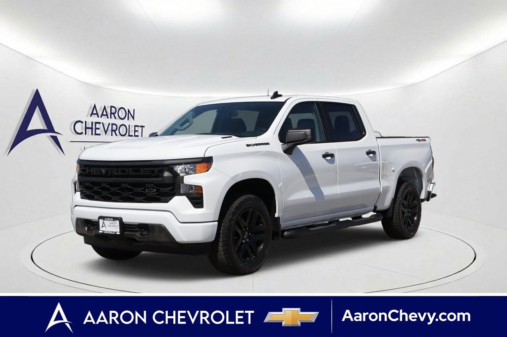 New 2026 Chevrolet Silverado 1500 Custom w/ Turbomax Blackout Package