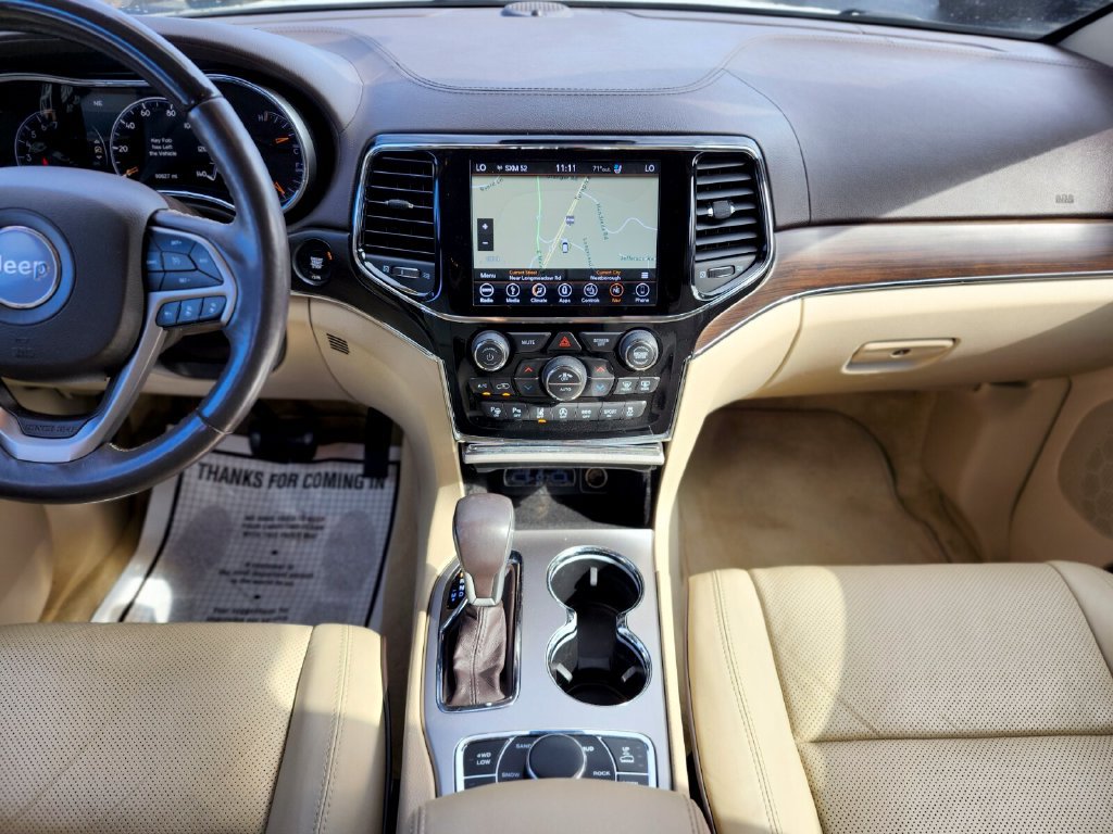 Used 2019 Jeep Grand Cherokee Overland AWD/4WD image 14