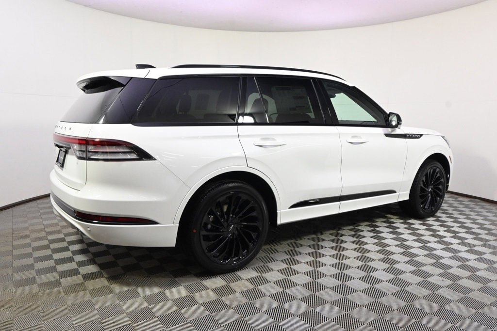 New 2026 Lincoln Aviator Reserve image 7